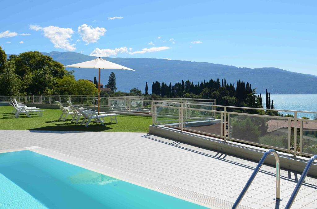 Residence Il Poggio Al Sole Toscolano Maderno Exterior photo